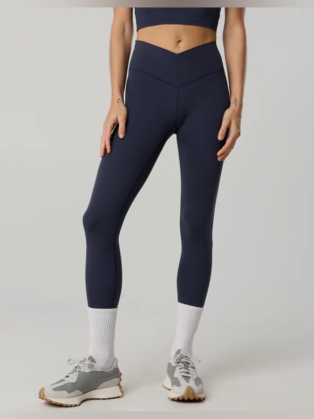 aerie Offline V-Waist Navy High-Rise Leggings Flattering Slimming Pilates Yoga - Picture 6 of 12
